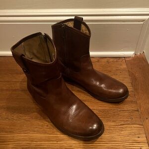 Frye Melissa Medium shaft height made in Mexico